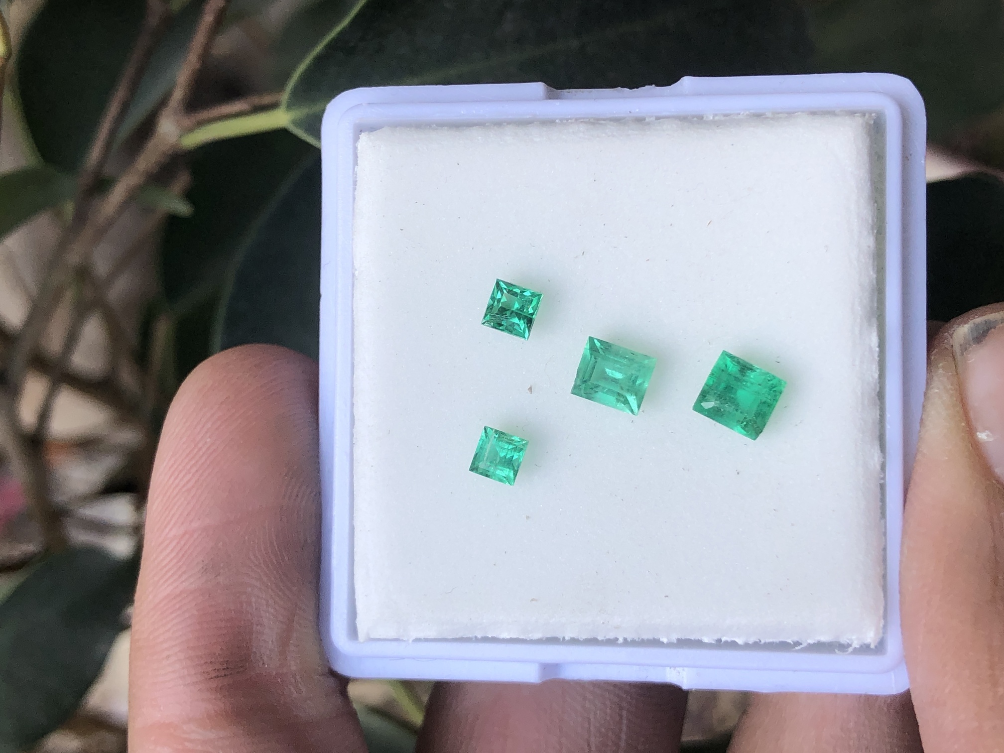 Natural Panjsher Emerald Jewelry Set 1.40 Ct Minor Oil view 2
