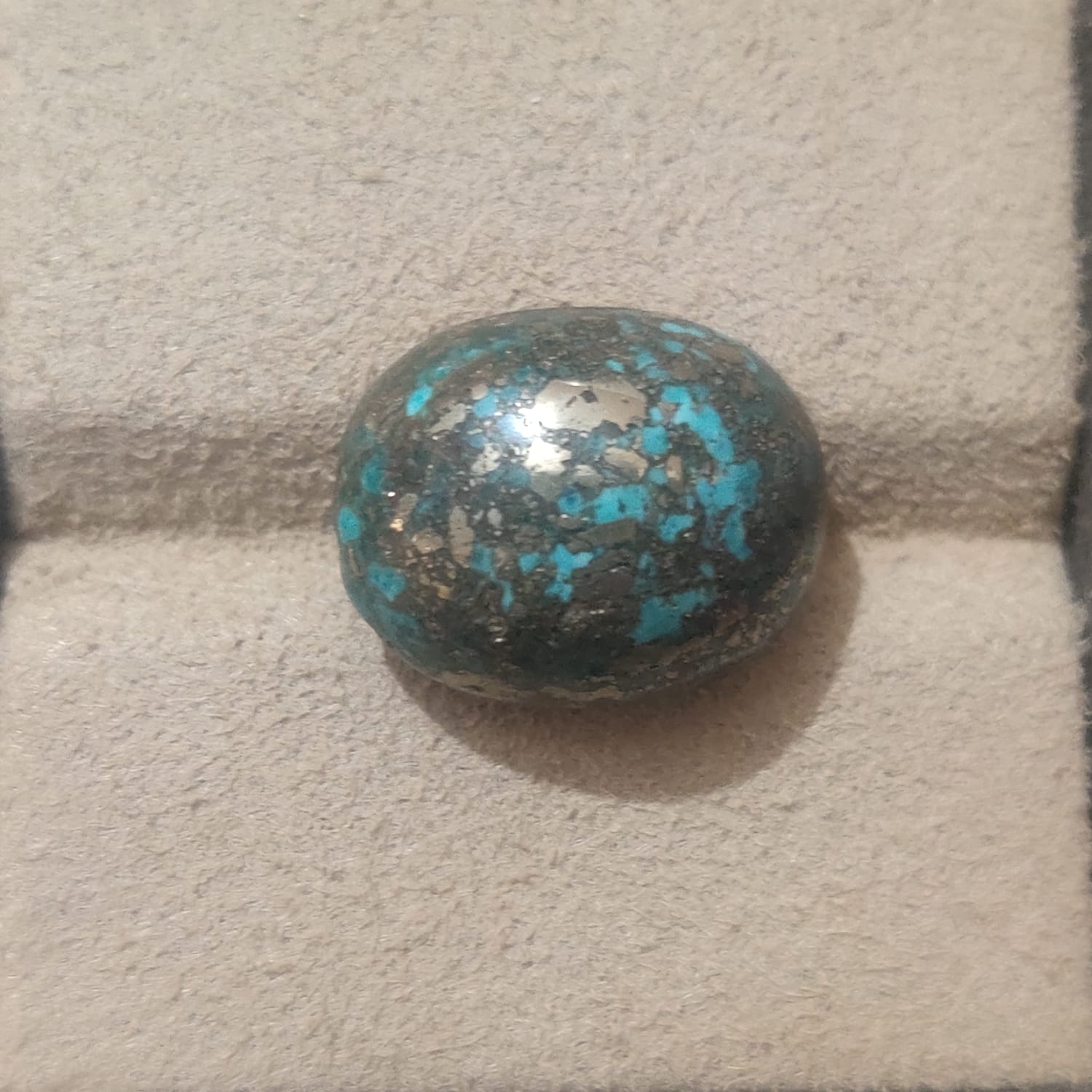 Beautiful Natural 18.45 Carat Turquoise Cabochon with Bright Gold Flecks – Smooth Oval Shape Ready for Pendant Bracelet or Necklace Setting